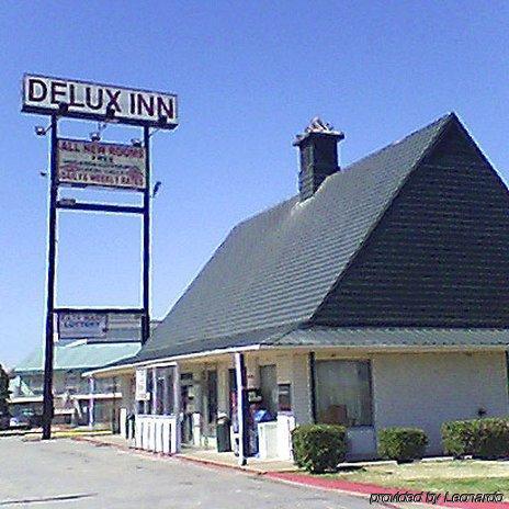 Delux Inn メスキート エクステリア 写真
